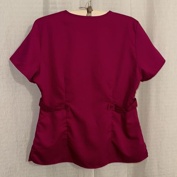 Grey’s Anatomy L V-Neck Short Sleeve Scrub Top in Cosmo Pink - Picture 2 of 12